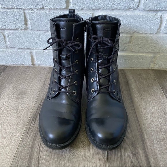 Ecco Saunter Lace Black Leather Moto Boots Women’s Size 40 US 9.5 - Picture 2 of 8